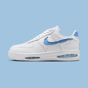 GLTv3dlWEAEeEn3 NIKE