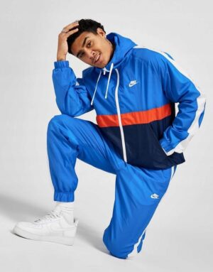 90928cb64e7b9598fdbfacd9d801 NIKE